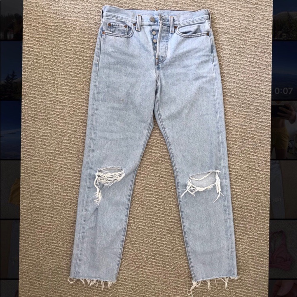 Levi’s mom jeans!!